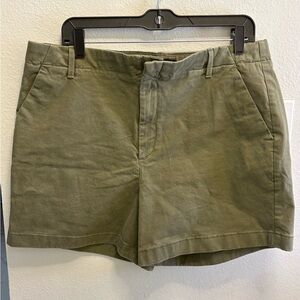 Banana Republic Olive Green Women's Shorts size 14